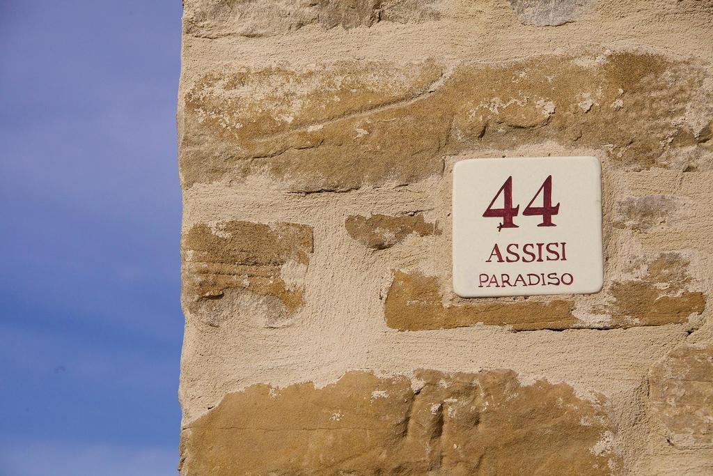 Agriturismo Paradiso 44 Assisi Buitenkant foto
